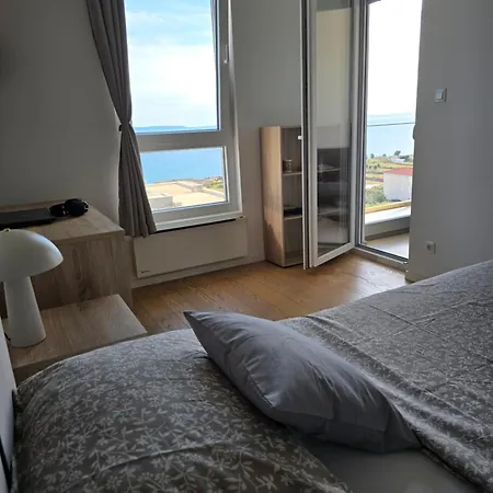 Seaview Deluxe Split